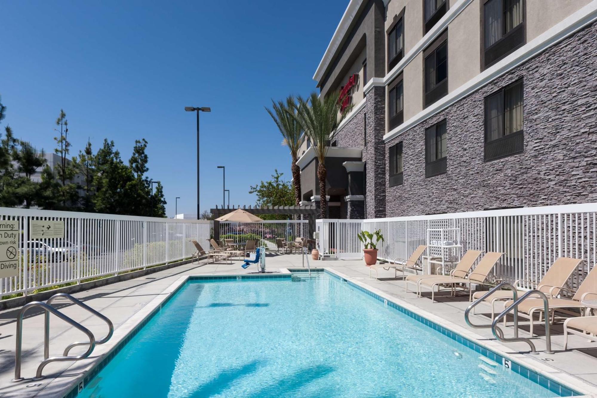 Hampton Inn Los Angeles Orange County Cypress Exterior foto